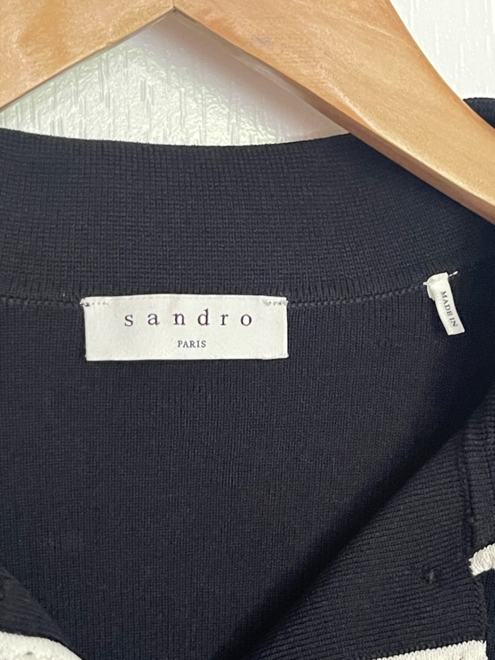 SANDRO LEANNA CROPPED SCALLOPED-TRIM Black Cropped Cardigan White Trim SZ 1 - Picture 3 of 11
